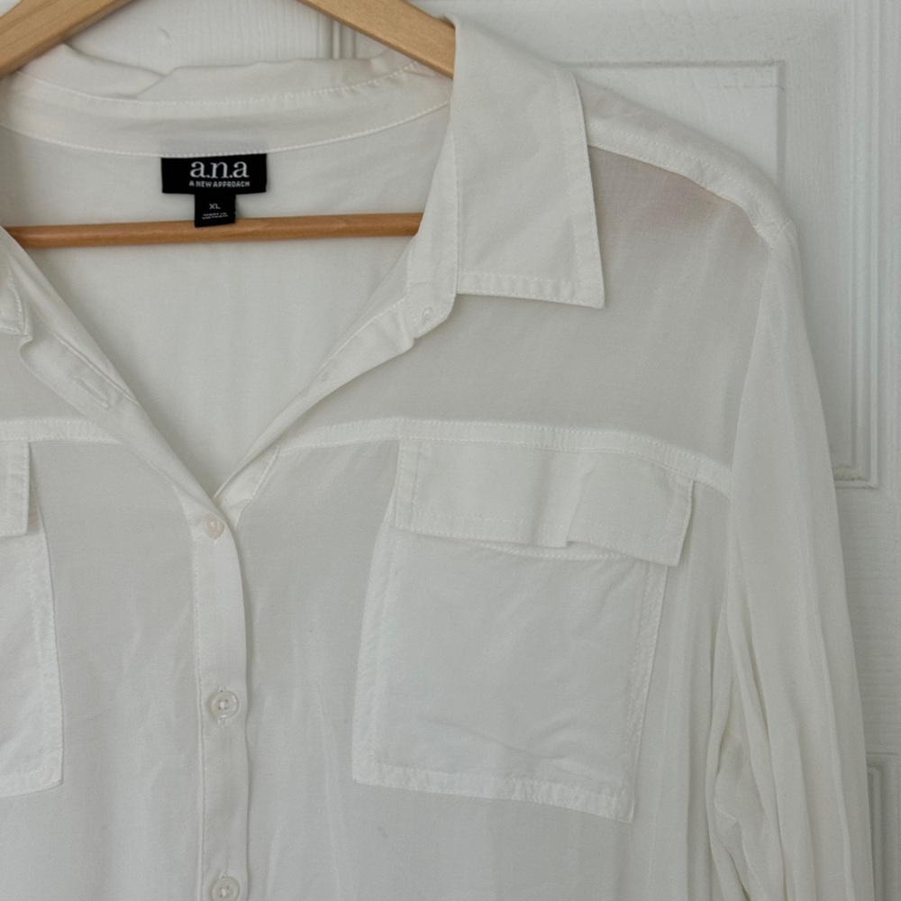 a.n.a White Collared blouse